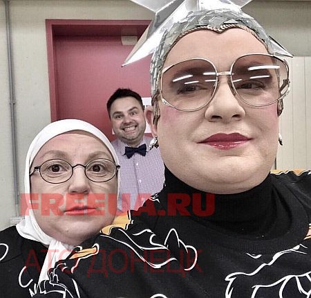 Жена Медведева плясала под выступление Верки Сердючки