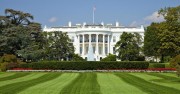 Белый дом проверит личные аккаунты окружения Трампа. Белый дом проверит личные аккаунты окружения Трампа.